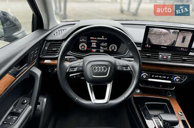 Внедорожник / Кроссовер Audi Q5 2020 в 
