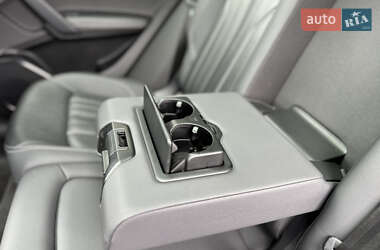 Внедорожник / Кроссовер Audi Q5 2020 в 