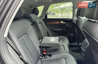 Внедорожник / Кроссовер Audi Q5 2020 в 