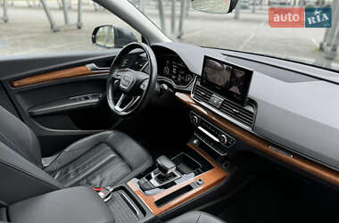 Внедорожник / Кроссовер Audi Q5 2020 в 