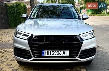Позашляховик / Кросовер Audi Q5 2019 в Одесі