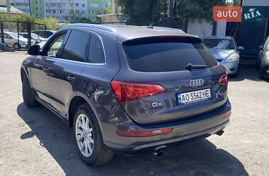 Внедорожник / Кроссовер Audi Q5 2010 в 