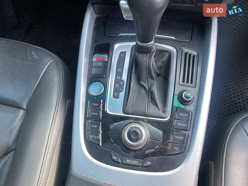 Внедорожник / Кроссовер Audi Q5 2010 в Хмельницком