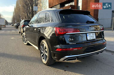 Внедорожник / Кроссовер Audi Q5 2021 в 