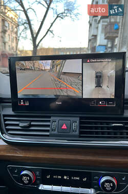 Внедорожник / Кроссовер Audi Q5 2021 в 