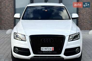 Внедорожник / Кроссовер Audi Q5 2009 в 