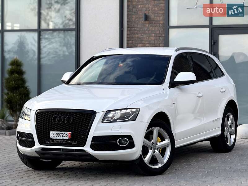 Внедорожник / Кроссовер Audi Q5 2009 в 