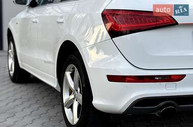 Внедорожник / Кроссовер Audi Q5 2009 в 