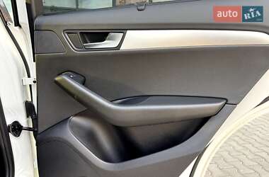 Внедорожник / Кроссовер Audi Q5 2009 в 