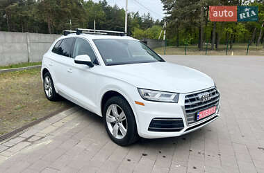 Позашляховик / Кросовер Audi Q5 2019 в Новояворівську