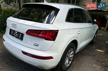 Внедорожник / Кроссовер Audi Q5 2019 в 