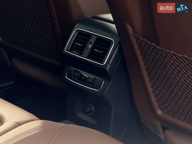 Позашляховик / Кросовер Audi Q5 2018 в Чернівцях