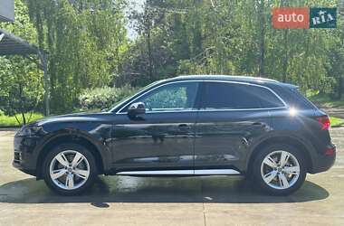 Внедорожник / Кроссовер Audi Q5 2018 в 