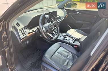 Внедорожник / Кроссовер Audi Q5 2018 в 