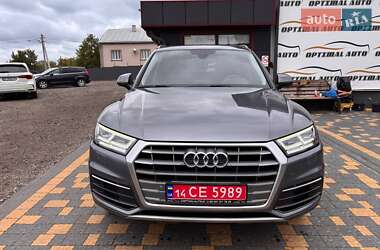 Внедорожник / Кроссовер Audi Q5 2018 в 