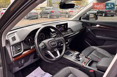 Внедорожник / Кроссовер Audi Q5 2018 в 