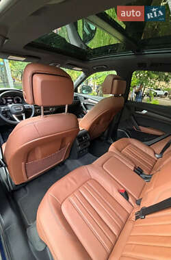 Внедорожник / Кроссовер Audi Q5 2021 в 
