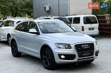 Внедорожник / Кроссовер Audi Q5 2012 в 