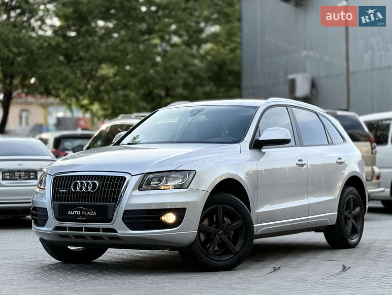 Внедорожник / Кроссовер Audi Q5 2012 в 