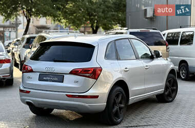 Внедорожник / Кроссовер Audi Q5 2012 в 