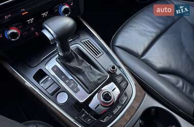 Внедорожник / Кроссовер Audi Q5 2015 в 