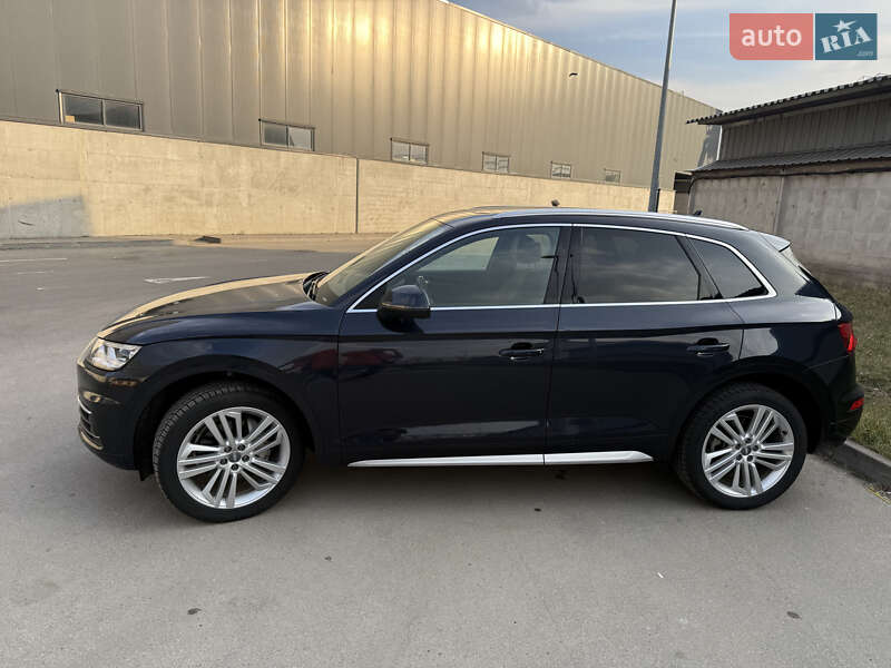 Внедорожник / Кроссовер Audi Q5 2018 в Киеве
