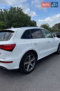 Внедорожник / Кроссовер Audi Q5 2016 в 