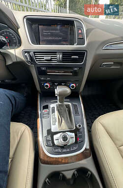 Внедорожник / Кроссовер Audi Q5 2015 в 