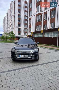 Позашляховик / Кросовер Audi Q5 2019 в Івано-Франківську