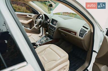 Внедорожник / Кроссовер Audi Q5 2011 в 