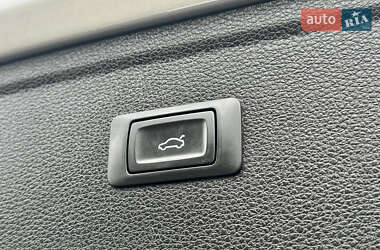Позашляховик / Кросовер Audi Q5 2020 в 