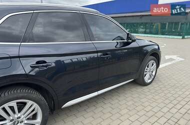 Внедорожник / Кроссовер Audi Q5 2020 в 