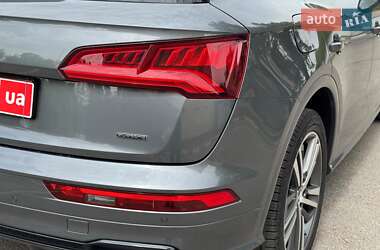 Внедорожник / Кроссовер Audi Q5 2020 в 