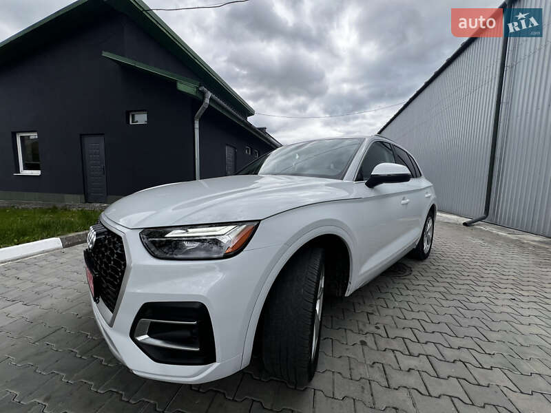 Позашляховик / Кросовер Audi Q5 2021 в Стрию