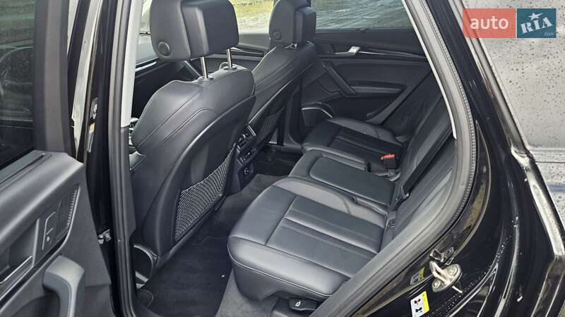 Внедорожник / Кроссовер Audi Q5 2017 в Львове