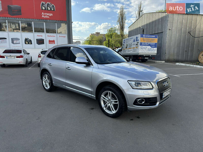 Внедорожник / Кроссовер Audi Q5 2016 в Киеве
