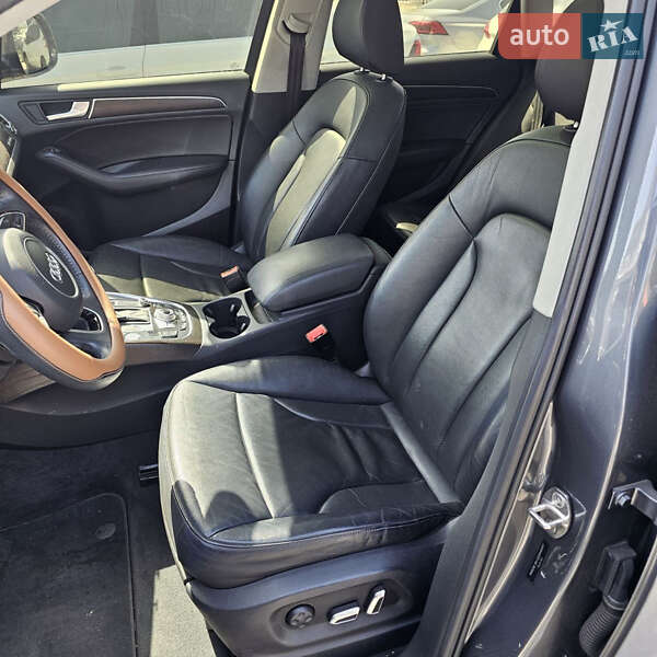 Внедорожник / Кроссовер Audi Q5 2015 в Львове