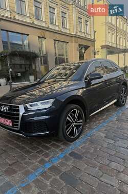 Позашляховик / Кросовер Audi Q5 2018 в Києві