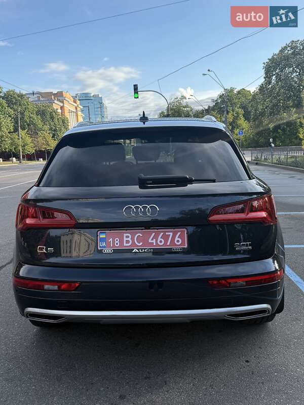 Внедорожник / Кроссовер Audi Q5 2018 в Киеве
