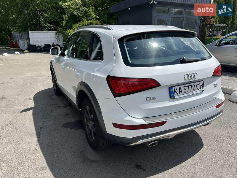 Внедорожник / Кроссовер Audi Q5 2014 в Киеве