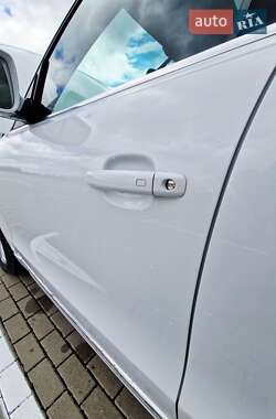 Позашляховик / Кросовер Audi Q5 2014 в 