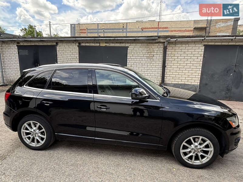 Внедорожник / Кроссовер Audi Q5 2010 в Кропивницком