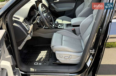 Внедорожник / Кроссовер Audi Q5 2022 в 