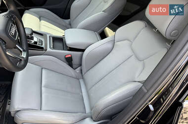 Внедорожник / Кроссовер Audi Q5 2022 в 