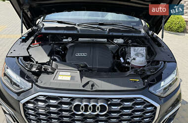 Внедорожник / Кроссовер Audi Q5 2022 в 