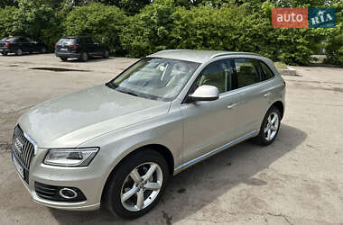 Внедорожник / Кроссовер Audi Q5 2012 в 