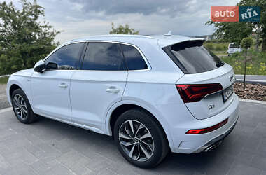 Внедорожник / Кроссовер Audi Q5 2022 в 