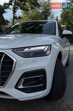 Внедорожник / Кроссовер Audi Q5 2023 в 