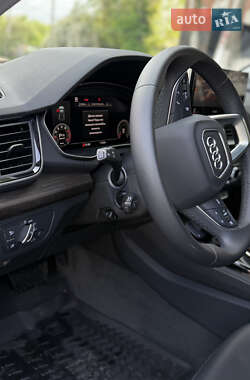 Внедорожник / Кроссовер Audi Q5 2023 в 