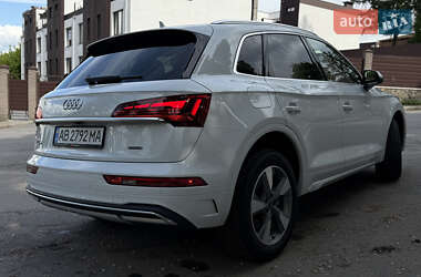Внедорожник / Кроссовер Audi Q5 2023 в 